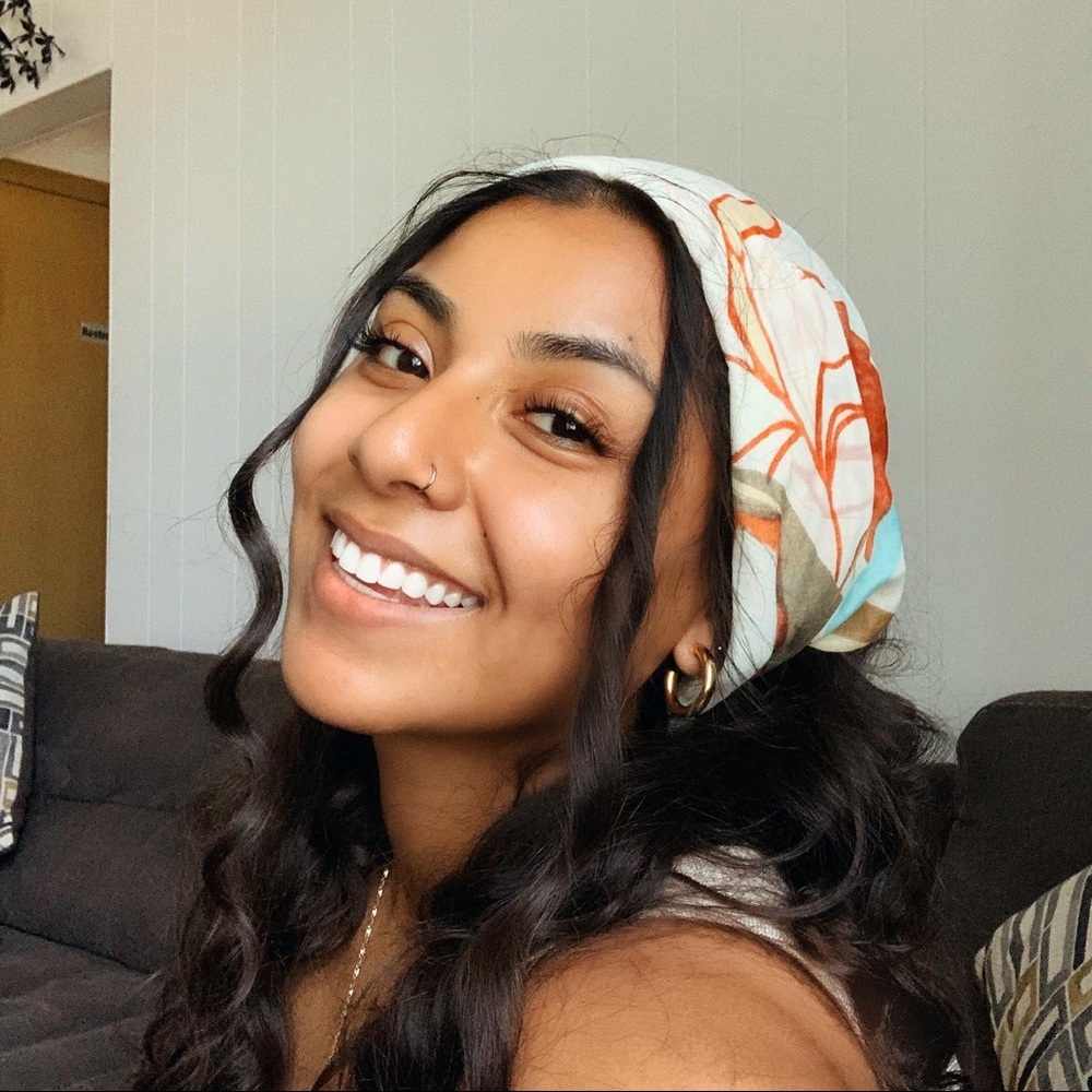 Meet your Posher, Daniela